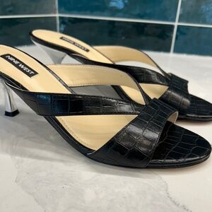 Nine West Black Mock Crock Sandal size 8